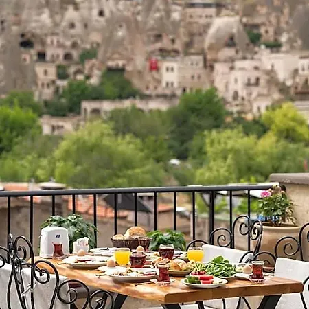 Volare Stone فندق غوريمِيه